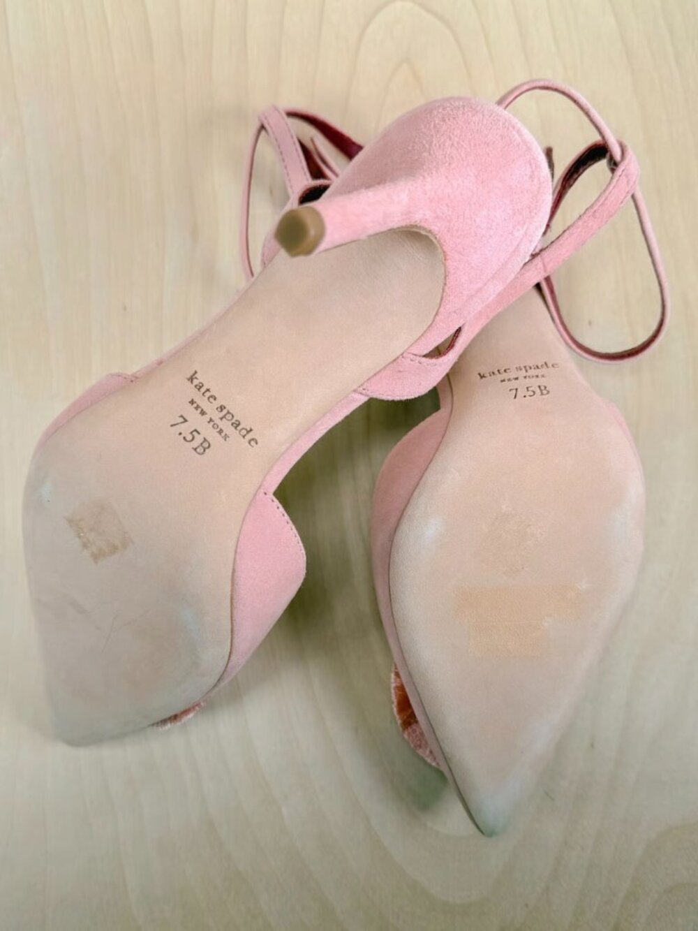 Kate Spade Amour Pom Pumps NWOT - Picture 5 of 5